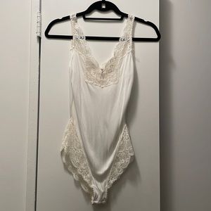 Never worn lace bodysuit